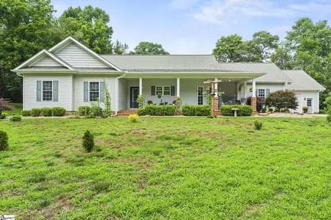 160 Sentell Rd, Williamston, SC 29697