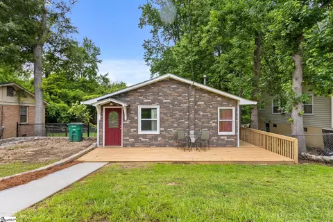 203 Shands St, Clinton, SC 29325