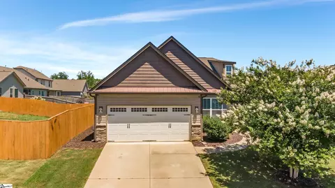 413 Kensrowe Dr, Boiling Springs, SC 29316