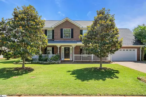 6 Kingfisher Dr, Simpsonville, SC 29680