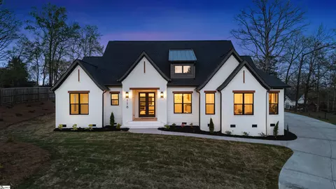 118 Mt Vernon Cir, Greer, SC 29651