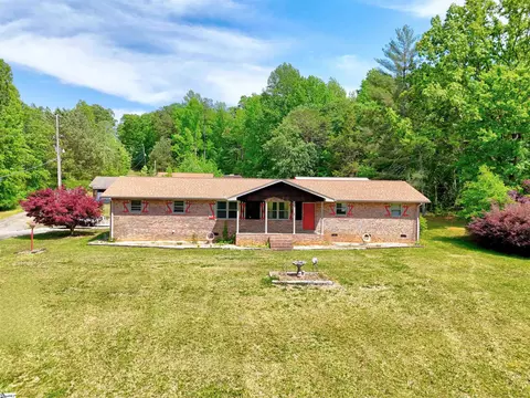 4981 Moorefield Memorial Hwy, Pickens, SC 29671