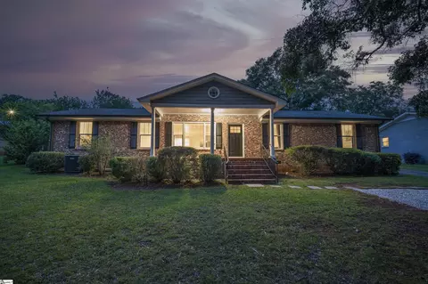 304 New Perry Rd, Greenville, SC 29617