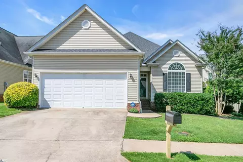 205 Summergrass Dr, Greenville, SC 29617