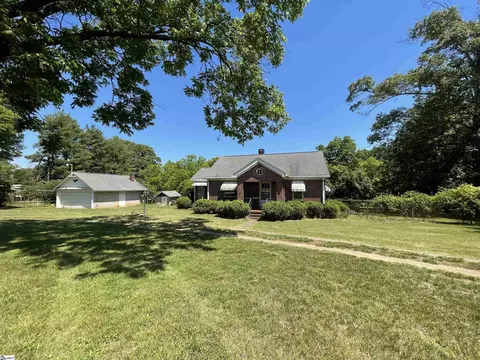 1006 Garlington Rd, Greenville, SC 29615