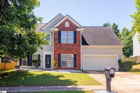 15 Bellows Falls Dr, Greer, SC 29650
