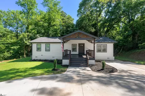 34 Pleasantdale Cir, Greenville, SC 29607