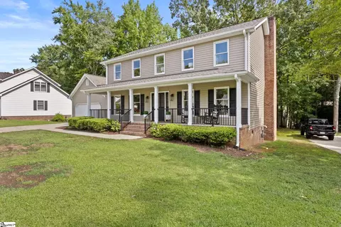 109 Chase Woods Ct, Simpsonville, SC 29680