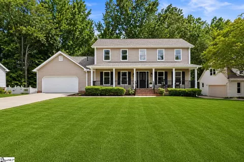 109 Chase Woods Ct, Simpsonville, SC 29680