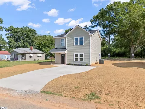 Exterior - 706 Laurel St, Honea Path, SC 29654 photo 3 of 5