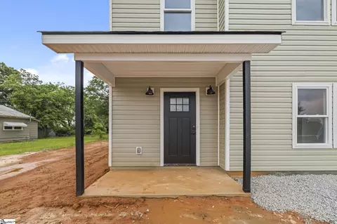 Exterior - 706 Laurel St, Honea Path, SC 29654 photo 3 of 4