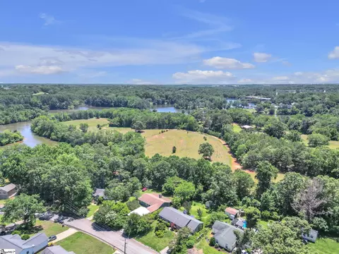 View/Area - 314 E Celestial Dr, Greer, SC 29651 photo 2 of 4