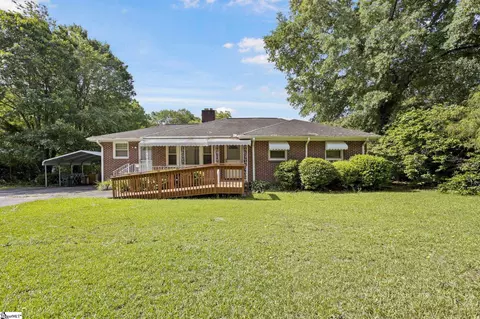 208 Shady Glen Dr, Greer, SC 29651