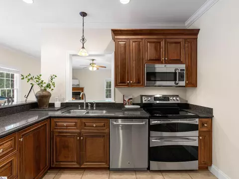 Kitchen - 453 Circle Rd, Greer, SC 29651 photo 3 of 3