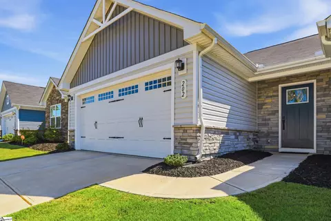 202 Southwell St, Woodruff, SC 29388