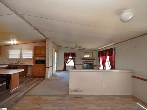 1390 1st Ave, Starr, SC 29684 photo 6