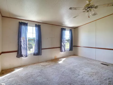1390 1st Ave, Starr, SC 29684 photo 13