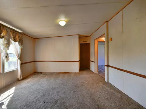 1390 1st Ave, Starr, SC 29684 photo 3