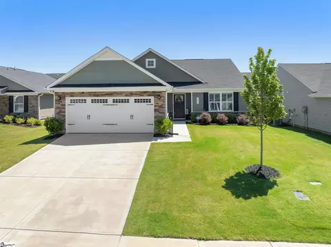 1337 Coffeetree Dr, Spartanburg, SC 29388
