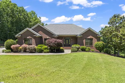 579 Terrapin Crossing Rd, Pickens, SC 29671