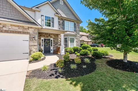 113 Hazeldeen Pl, Simpsonville, SC 29680