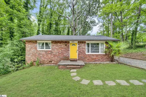 331 Amherst Dr, Spartanburg, SC 29306