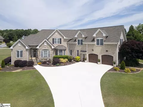 38 Shore Vista Ln, Greer, SC 29651