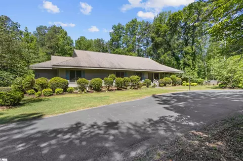 109 Indian Creek Rd, Spartanburg, SC 29302