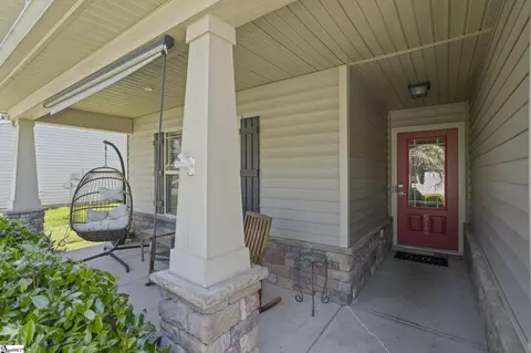 Exterior - 513 Millervale Rd, Greer, SC 29650 photo 2 of 6