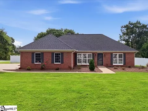 233 Summerfield Rd, Moore, SC 29369