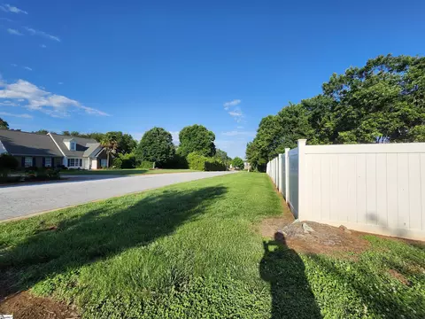 233 Summerfield Rd, Moore, SC 29369 photo 4