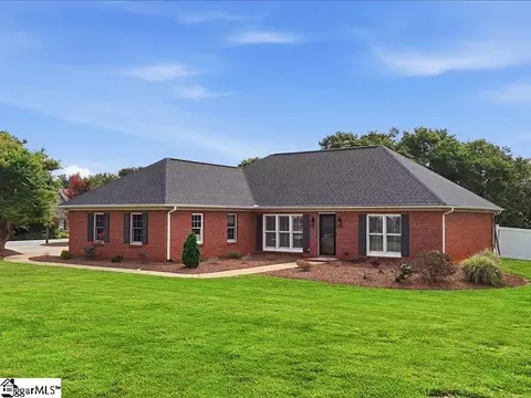 Exterior - 233 Summerfield Rd, Moore, SC 29369 photo 2 of 3