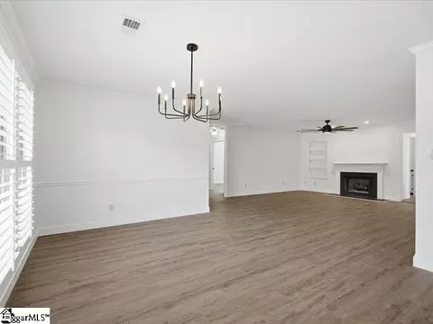 Living - 233 Summerfield Rd, Moore, SC 29369 photo 1 of 3