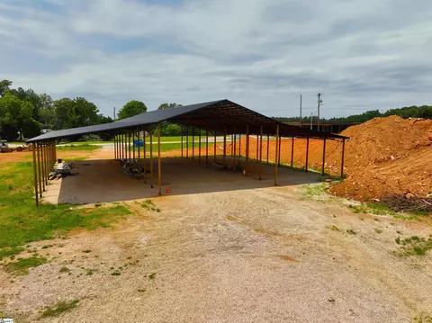1414 Cooley Bridge Rd, Belton, SC 29627