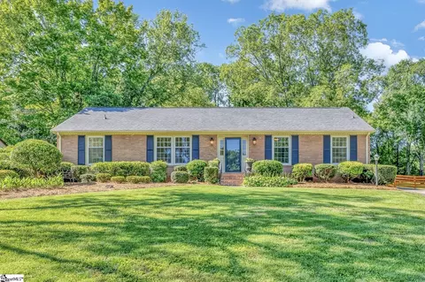 4954 Vineyard Ln, Greenville, SC 29615