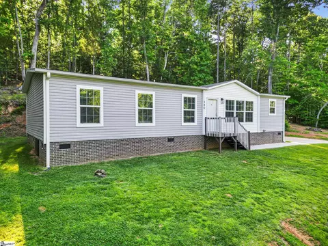 340 Cedar Falls Rd, Fountain Inn, SC 29644