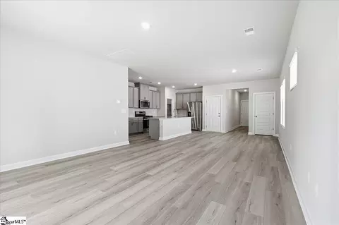 Living - 313 Shortleaf Ln, Pendleton, SC 29670 photo 3 of 3