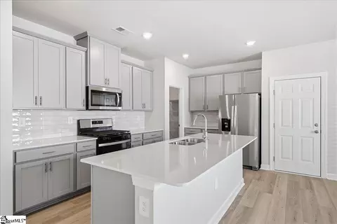 Kitchen - 313 Shortleaf Ln, Pendleton, SC 29670 photo 1 of 3