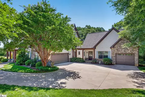 Exterior - 2 Fox Hunt Ln, Greer, SC 29651 photo 2 of 13