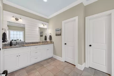 Entry Way - 2 Fox Hunt Ln, Greer, SC 29651 photo 4 of 5