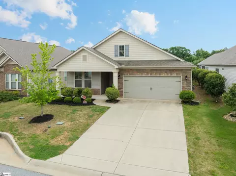 854 Deepwood Ct, Boiling Springs, SC 29316