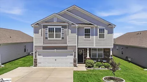 8 Garden Hill Rd, Simpsonville, SC 29680