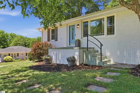 Exterior - 121 Endless Dr, Greer, SC 29651 photo 2 of 12