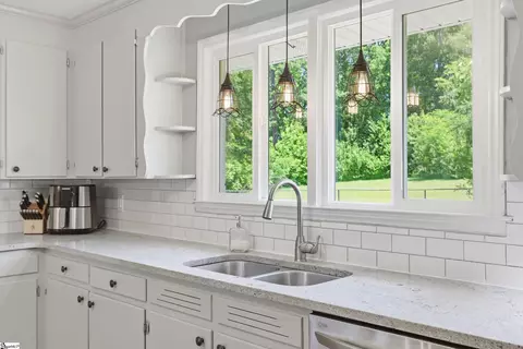 Kitchen - 121 Endless Dr, Greer, SC 29651 photo 3 of 5