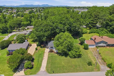 View/Area - 121 Endless Dr, Greer, SC 29651 photo 1 of 6