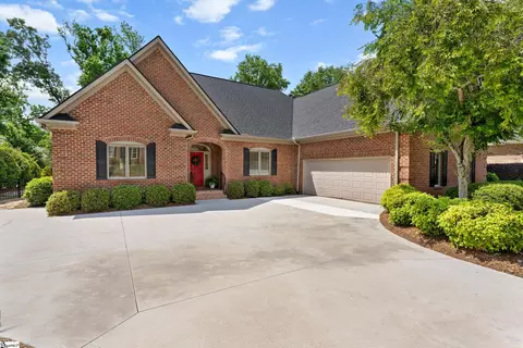 213 Bentwater Trl, Simpsonville, SC 29680