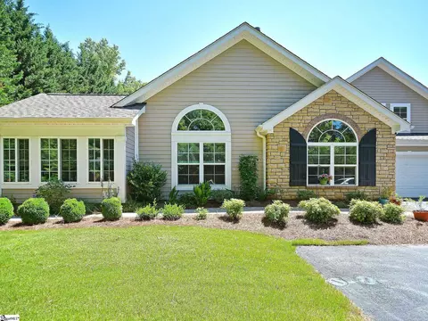 215 Sunset Glory Ln, Greenville, SC 29617