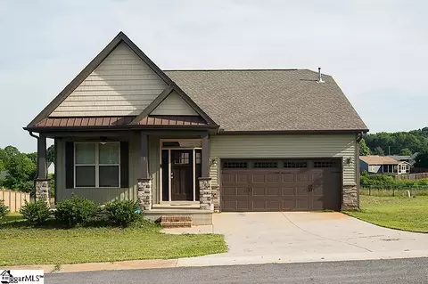 1 Skinner Ct, Piedmont, SC 29673