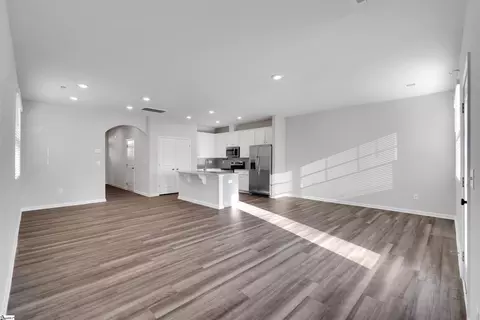 Living - 309 E Compass Way, Easley, SC 29640 photo 2 of 4