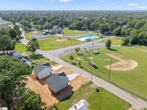 View/Area - 704 Laurel St, Honea Path, SC 29654 photo 3 of 5